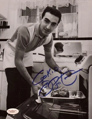 JOE PEPITONE YANKEE SIGNED 8X10 COOKING ROASTBEEF MOMS HOUSE 63 BROOKLYN JSA COA - Image 1 of 2
