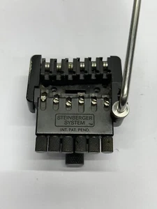 Originale Vintage USA Steinberger Chitarra Trans-Trem Tremolo Bridge anni 80 Nero - Foto 1 di 5