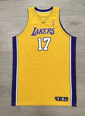 Camiseta deportiva de los Lakers Andrew Bynum emitida 2008-09 corte profesional autógrafo (sin certificado de autenticidad) 58+4 Foto 1 de 4