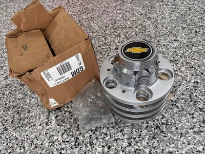 *NUEVO* Juego de tapacubos centrales de rueda Chevrolet C10 G10 Blazer GM Ralley 1976-80 14018279 Foto 1 de 4