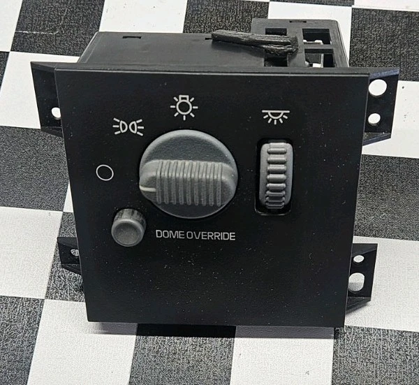 Interruptor de faros Chevrolet S10 1998-2004 OEM Foto 1 de 4