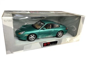 PORSCHE CARRERA 996 COUPÉ STANZGUSS MET GRÜN 1/18 VON UT MODELLEN 27901 - Bild 1 von 4