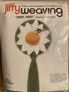 Vtg 1979 Jiffy WEAVING KIT 3220 DAISY / BEE MANDALA Wall Hanging Hippie Craft - Picture 1 of 5