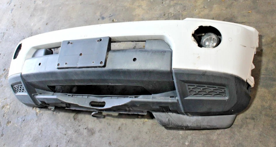 🔥 LAND ROVER LR4 2010 2011 2012 2013 MONTAJE PARACHOQUES DELANTERO CON SENSOR DE ESTACIONAMIENTO Foto 1 de 4