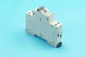 GE 692637 EPC62B6 circuit breaker B6A 6 kA 2-pole - Bild 1 von 2