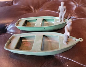 Vintage gestempelt Metall Schlauchboot / Ruderboot und 2 Männer - Bild 1 von 7