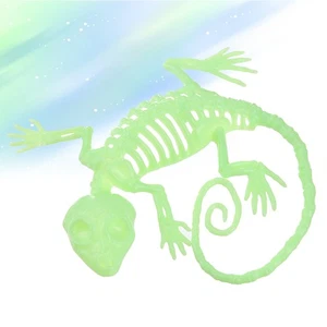 Simulation Plastic Tricky Night Glow Gecko for Halloween Party Decoration - Picture 1 of 11