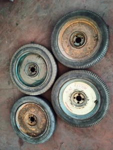 RUOTE COMPLETE CERCHI - N.4 CERCHI FERRO+GOMME Fiat Topolino 1 Serie 1950 - Imagen 1 de 19