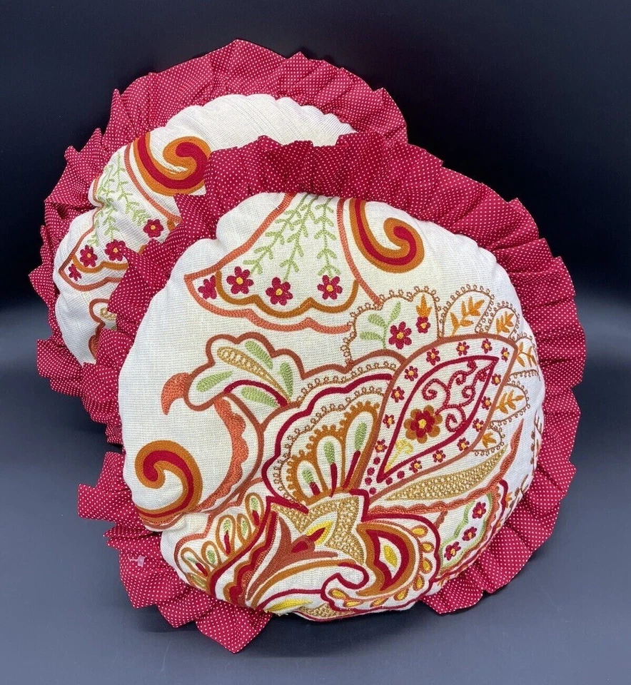 Pier 1 Almohadas Redondas Decorativas Rojo Dorado Lunares Par 13 Pulgadas Paisley Foto 1 de 4