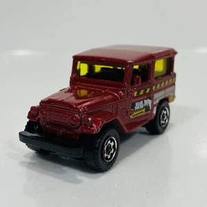 Matchbox 1968-Toyota Land Cruiser (FJ40) Red Bear Tours 2012 Mountain Adventure - Picture 1 of 13