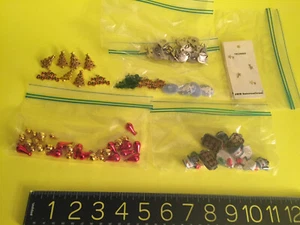 Rare VINTAGE many sets of Xmas BUTTONS, BELLS Accessories and other Buttons WOW - Picture 1 of 6