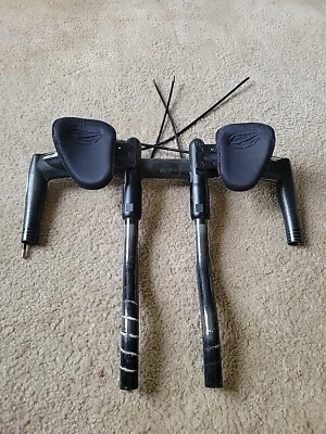 Zipp Vuka 公牛碳纤维铁人三项赛杆带 Aero 扩展 31.8 — 第 1/4 张图片