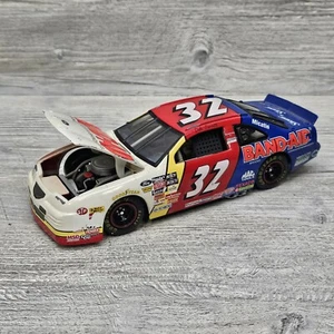 1997 Revell Dale Jarrett #32 Band-Aid 1:24 Scale Diecast Nascar Opening Hood - Picture 1 of 9