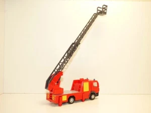 Camion POMPIER MERCEDES ATEGO 1/43 grande échelle - Picture 1 of 1