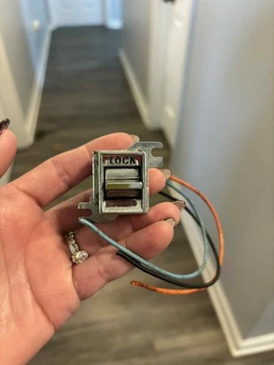 1971-1976 Cadillac SDV Fleetwood Chrome Plated Power Door Lock Switch OEM - Image 1 of 4