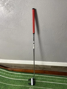 Odyssey Versa 7 putter da golf destrorso 35" pollici impugnatura in pelle rosso - Foto 1 di 15