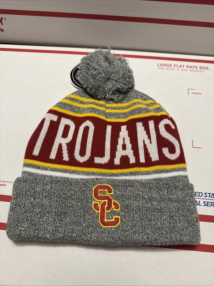 CAPTIVATING HEADWEAR university of Southern California USC Winter Hate Pom Beanie NWT