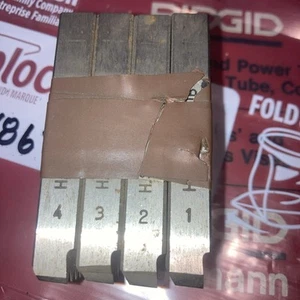 Berkley Tool 48670 1- 1/2" - 6 UNC Bolt Dies HS High-Speed 500B Ridgid - Picture 1 of 4