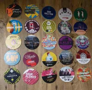 Lote de 25 insignias de trabajo para bomba de cerveza - 25 barriles de cervecerías diferentes 80 mm diámetro c - Imagen 1 de 1