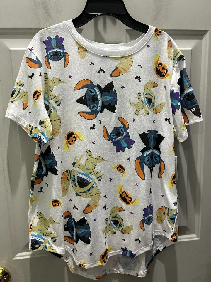 Disney NEWWomen's/Junior Printed SS Tee size XL (15-17) white/STITCH multi