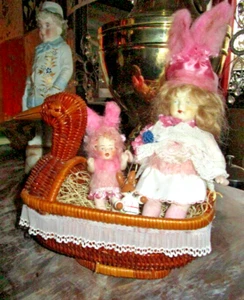 2 antike Biskuit Osterhase/Hase Puppen gemarkt, Entenkorb/Germany - Bild 1 von 8