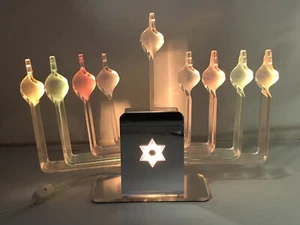 Mid Century Vintage Hanukkah Menorah Acrylic Lucite Lamp Vintage Retro Chanukah - Picture 1 of 12