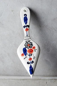 Anthropologie Cake Server HANDPAINTED LUCERNE Pie Flowers Sweet Blue Coral NWT - Picture 1 of 6