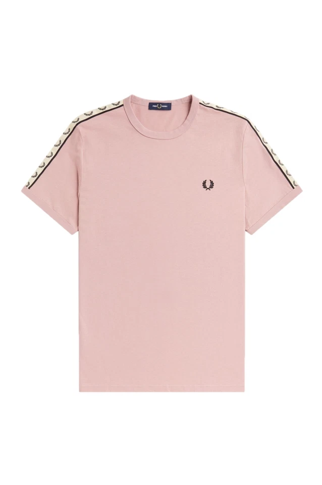 Camiseta Fred Perry Timbre Grabada Rosa Polvorienta/Negro Foto 1 de 1