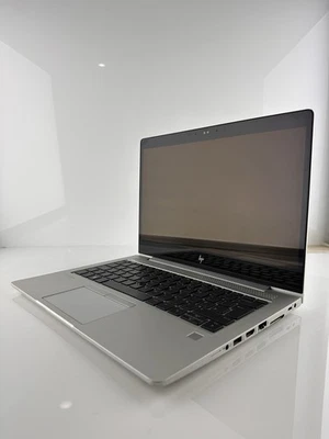 HP EliteBook 735 G5 AMD Ryzen 7 PRO 2700U @ 2.20GHz 8.0GB RAM 256GB SSD - Image 1 of 4