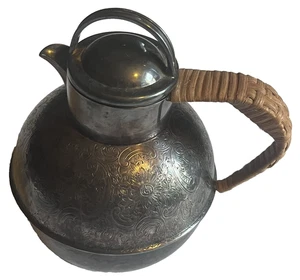 VINTAGE SILVER-PLATED E.P.C.A MADE IN ENGLAND Teapot with Wicker Wrapped Handle - Picture 1 of 19