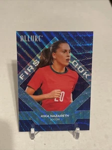 Cubierta superior Allure SE 2025 Kika Nazareth #114 RC primer vistazo Blue Wave SP#/349 - Imagen 1 de 2