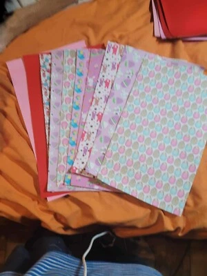 Lote de sábanas de imitación de cuero Foto 1 de 2