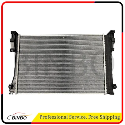 Radiador de refrigeración para Mercedes-Benz C250 C300 C350 GLK350 E350 2008-14 2045000403 Foto 1 de 4