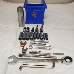 Lot of Ratcheting Wrench with Assorted Sockets Extensions Adapters LOT-387 - Bild 1 von 12