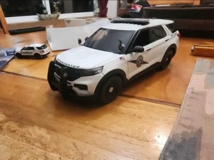 Washington State Patrol Ford Interceptor 2022 1/24 Scale Custom Diecast  - Picture 1 of 3
