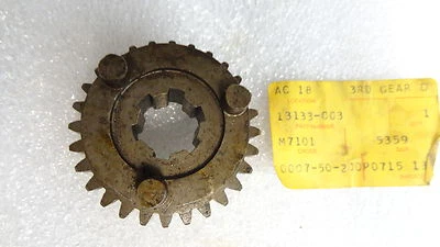 Eje de salida Kawasaki NOS NUEVO 13133-003 3ª marcha J1 J1T J1TL J1TR J1TRL  Foto 1 de 2