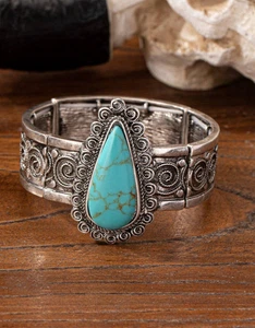 Turquoise aztec oval stretch bracelet - Picture 1 of 1