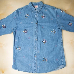 Camisa Denim Mickey Minnie / Donald Daisy Manga Larga M / Disney Store Nerdhaven - Imagen 1 de 6