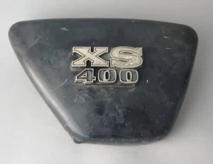 YAMAHA XS 400 RIGHT SIDE COVERBLACK PANEL  XS400 EMBLEM - Picture 1 of 17