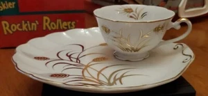 Vintage Lefton Tea cup & Scalloped lunch plate Hand Painted Wheat 22k gold trim  - Picture 1 of 7