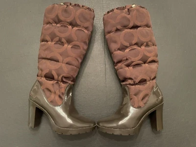 Coach Loryn Heel Womens Boots - Size 7 Brown Quilted Tall Puffer Logo Signature - Image 1 of 4