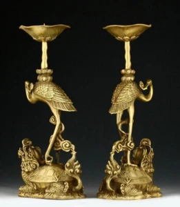 Antigua estatua par de estatuas orientales talladas de cobre candelabro-grúa tortuga estatuas - Imagen 1 de 2
