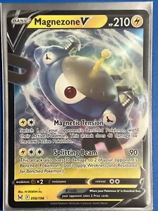 Magnezone V 056/196 Lost Origins TCG Pokémon NM/M + Kartensparer - Bild 1 von 2