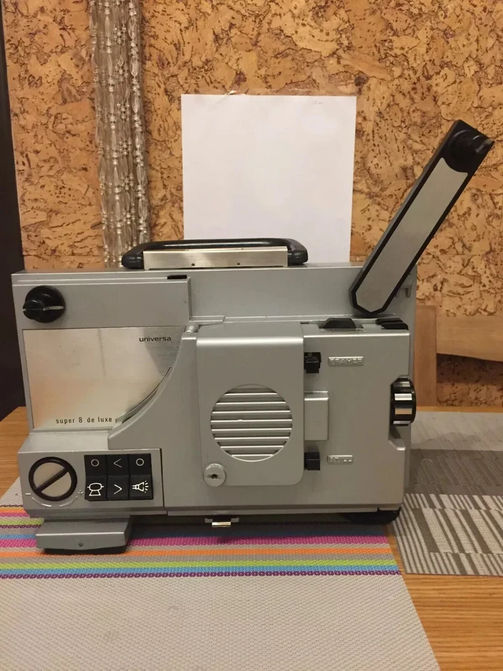 KIT 4 CINGHIE DI RICAMBIO PROIETTORE UNIVERSA DE LUXE SUPER 8 - Immagine 1 di 1