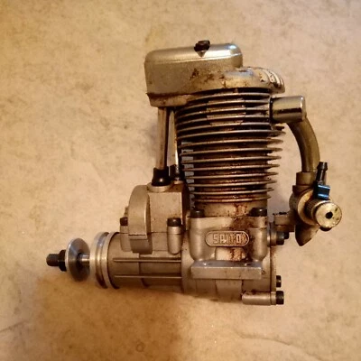 SAITO FA 45 Four Stroke Radio Control MODEL Airplane Engine MOTOR Made in JAPAN - Image 1 of 4