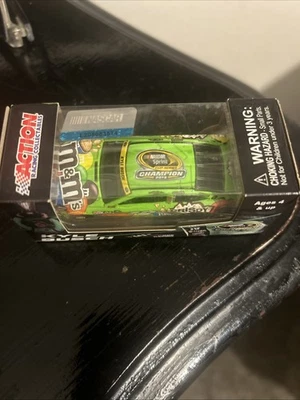 Kyle Busch #18 M&ms Champion 2015 Camry L E 1/64 Acción Foto 1 de 4
