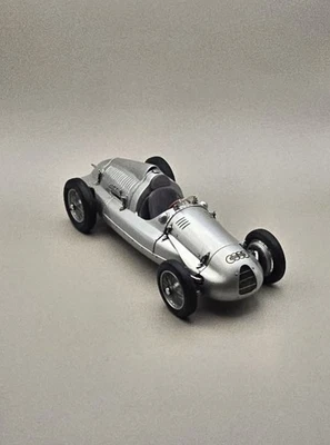 Audi - Auto Union Type D 1938 CMC GmbH Germany/ Maßstab: 1:18/ Silber - Bild 1 von 4