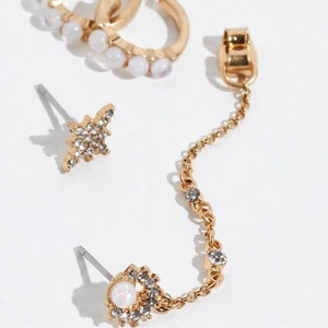 Free People Quinn 14K Gold Plated Stud Set in Gold Opal NWT Dainty Ethereal - Picture 1 of 14