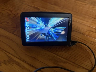 TomTom VIA 1515M 5 inch GPS Bundle. Tested Works - Image 1 of 4