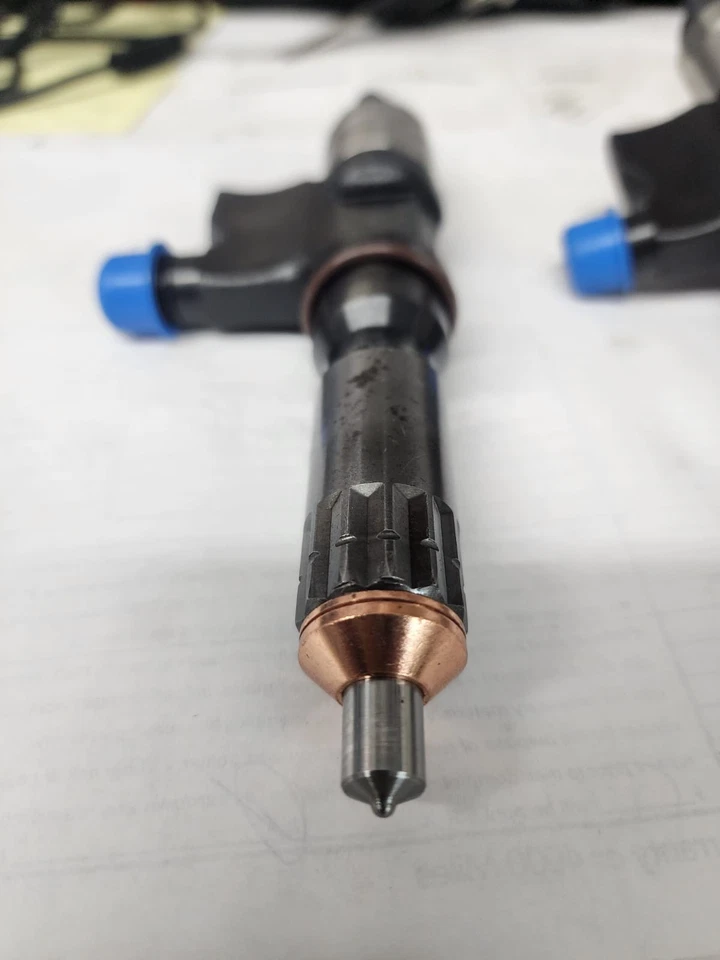 (Unidad) Conjunto inyector Isuzu NPR 2901231000 8-97329-703-4 8973297032 Foto 1 de 4